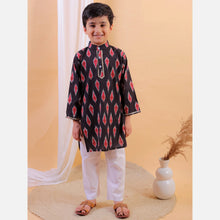 Green pure cotton printed kurta with pajama