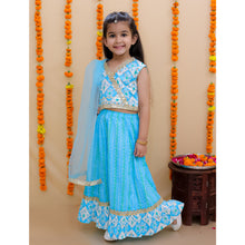 Girls Ethnic Motifs Printed Ready to Wear Cotton Lehenga & Blouse With Dupatta