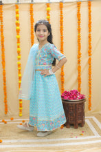 Girls Blue Floral Printed Ready to Wear Cotton Lehenga & Blouse With Dupatta