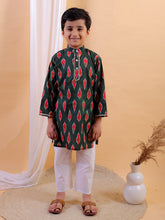 Green pure cotton printed kurta with pajama