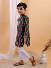 Green pure cotton printed kurta with pajama