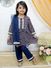 Girls Ethnic Motifs Printed A-Line Pure Cotton Kurta with Pyjama & Dupatta