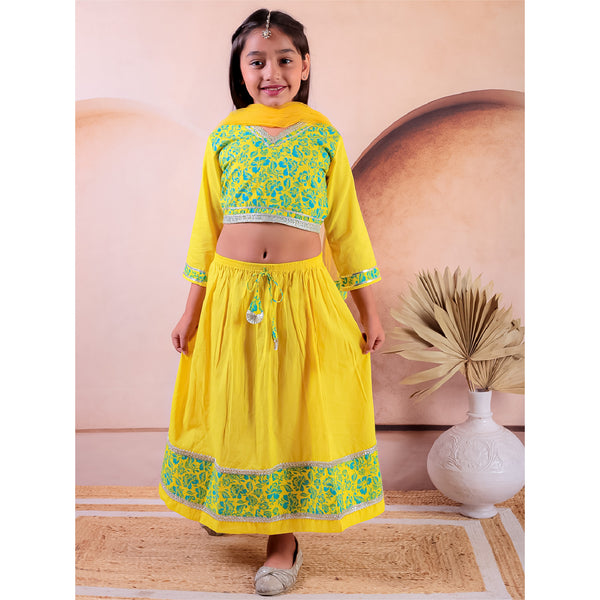 Yellow Cotton Printed Lehanga Choli With Dupatta